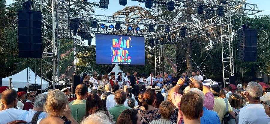 [Côtes du Rhône] Gloire à la grande fête bachique du Ban des vendanges!